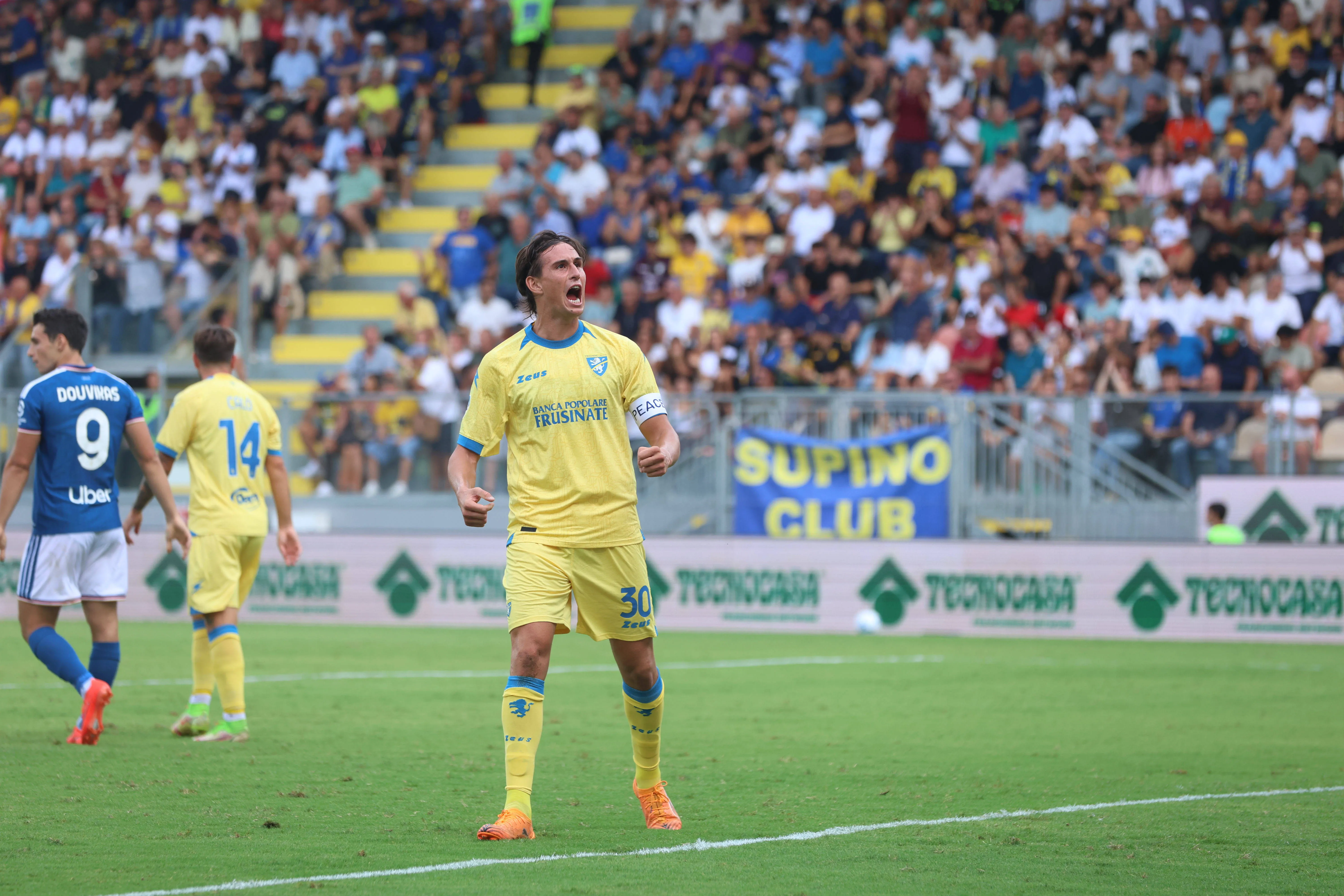 Frosinone vence o Como por 2 a 0 no Italiano