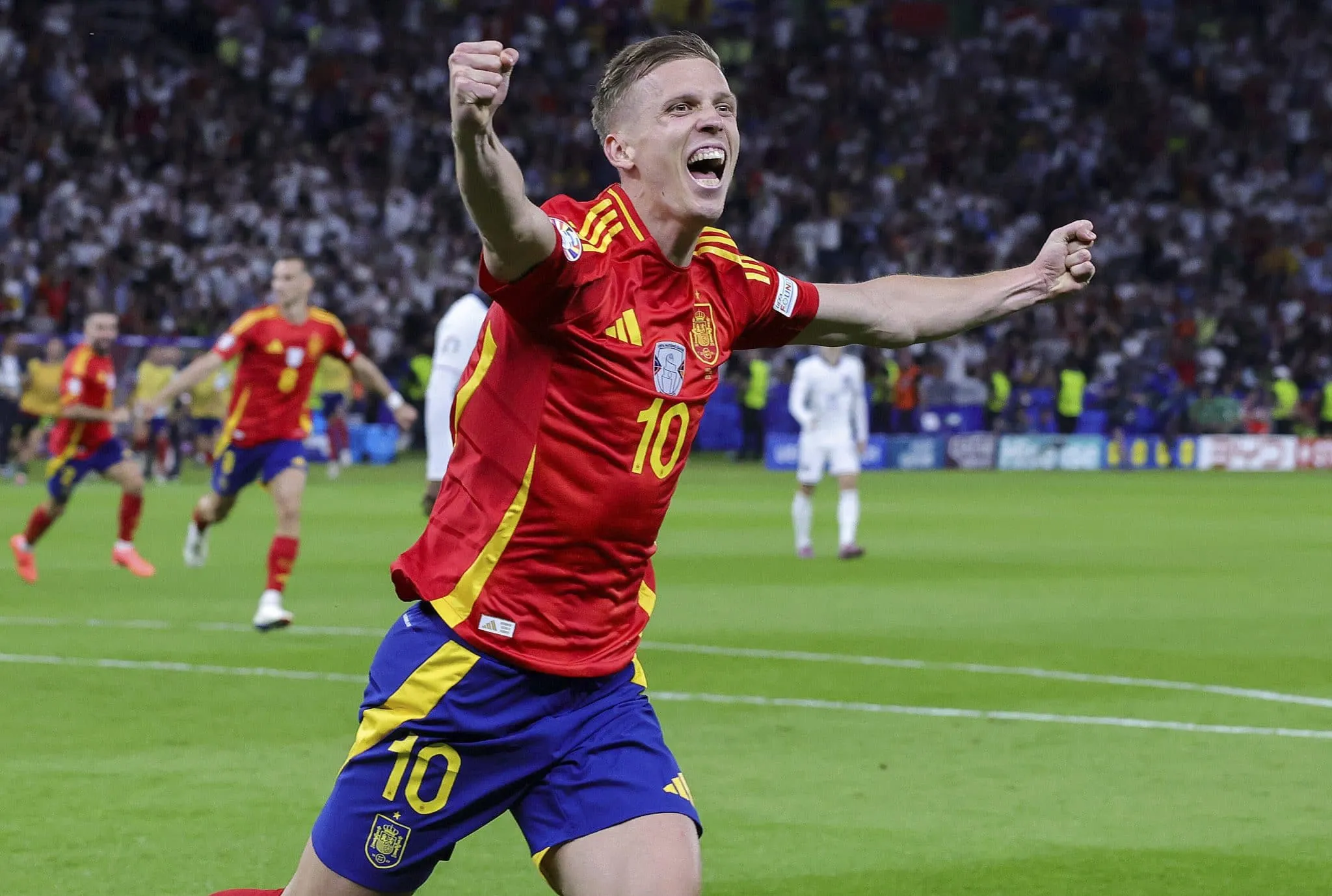 R$ 365 milh&otilde;es: Dani Olmo recebe primeira proposta e RB Leipzig reage