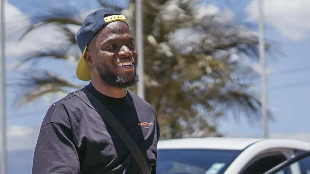 Enner Valencia recebe carinho equatoriano para tentar espantar m&aacute; fase