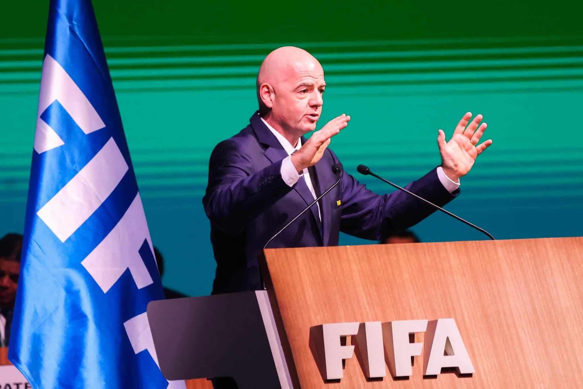 &lsquo;Puni&ccedil;&otilde;es severas&rsquo;: presidente da Fifa sobe o tom ao comentar caso de Lucas Paquet&aacute;