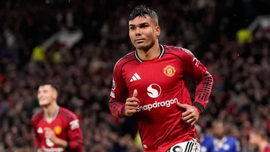 Manchester United: Lenda da era Ferguson aponta substituto ideal de Casemiro