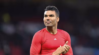 Casemiro recebe oferta de R$ 4 milh&otilde;es por semana para deixar o Manchester United