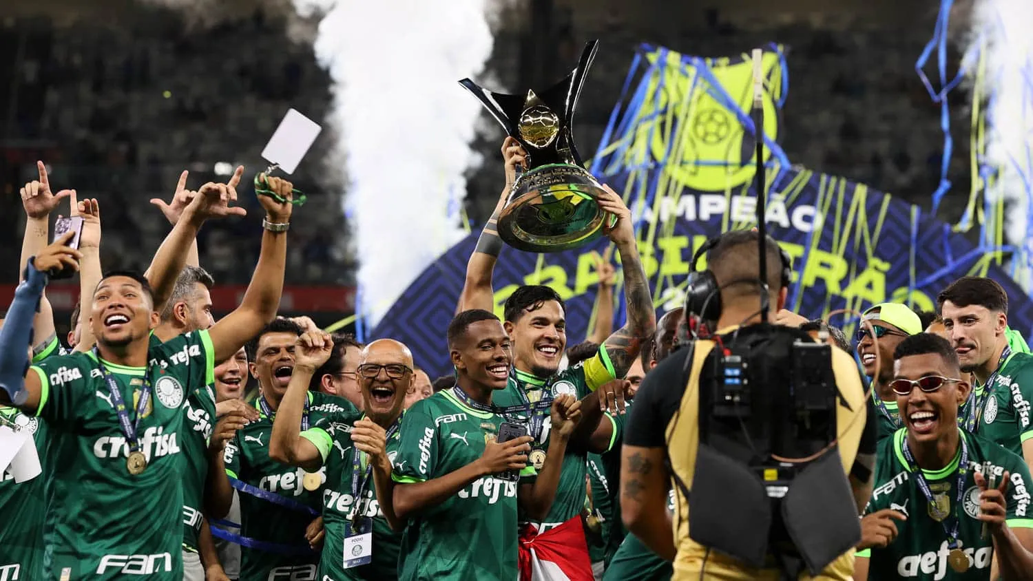 Virada heroica do Brasileir&atilde;o de 2023 ser&aacute; contada por palmeirenses a descendentes por d&eacute;cadas