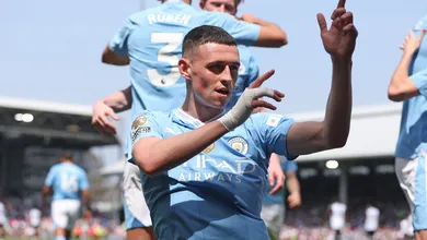 Quem para o City? Time de Guardiola goleia o Fulham e fica cada vez mais perto do t&iacute;tulo