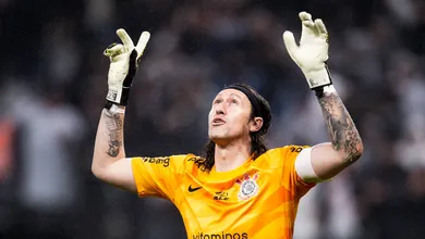 C&aacute;ssio, raro &iacute;dolo de paix&atilde;o contida, &eacute; a exce&ccedil;&atilde;o que confirma o Corinthians