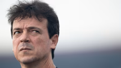 Acabou o encanto? Vasco de Diniz vai do c&eacute;u ao inferno ao sofrer terceira pancada seguida