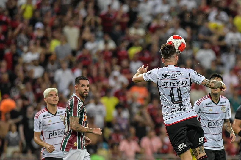 Fluminense jogou mal e acabou derrotado pelo Flamengo no jogo de ida da semifinal do Carioca - Foto: Icon sport 