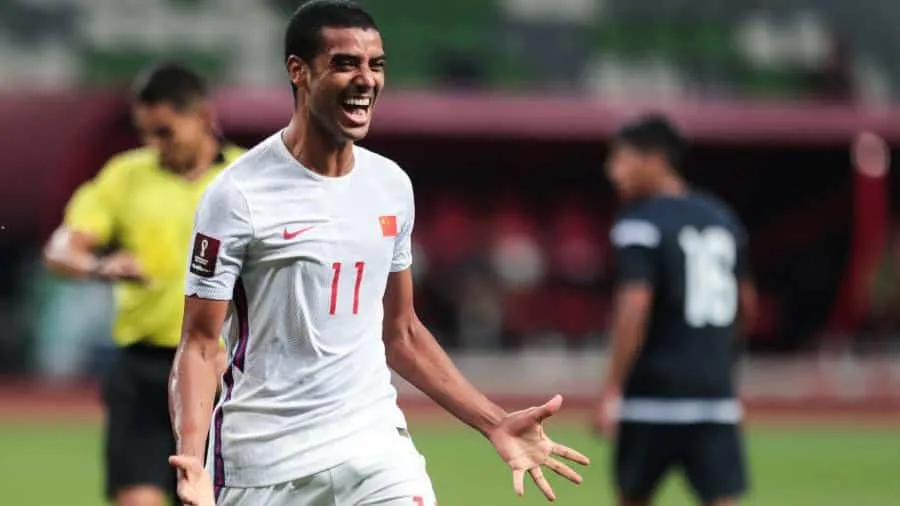 Alan comemora gol pela sele&ccedil;&atilde;o da China; atacante quer jogar Copa do Mundo - Photo by Icon sport