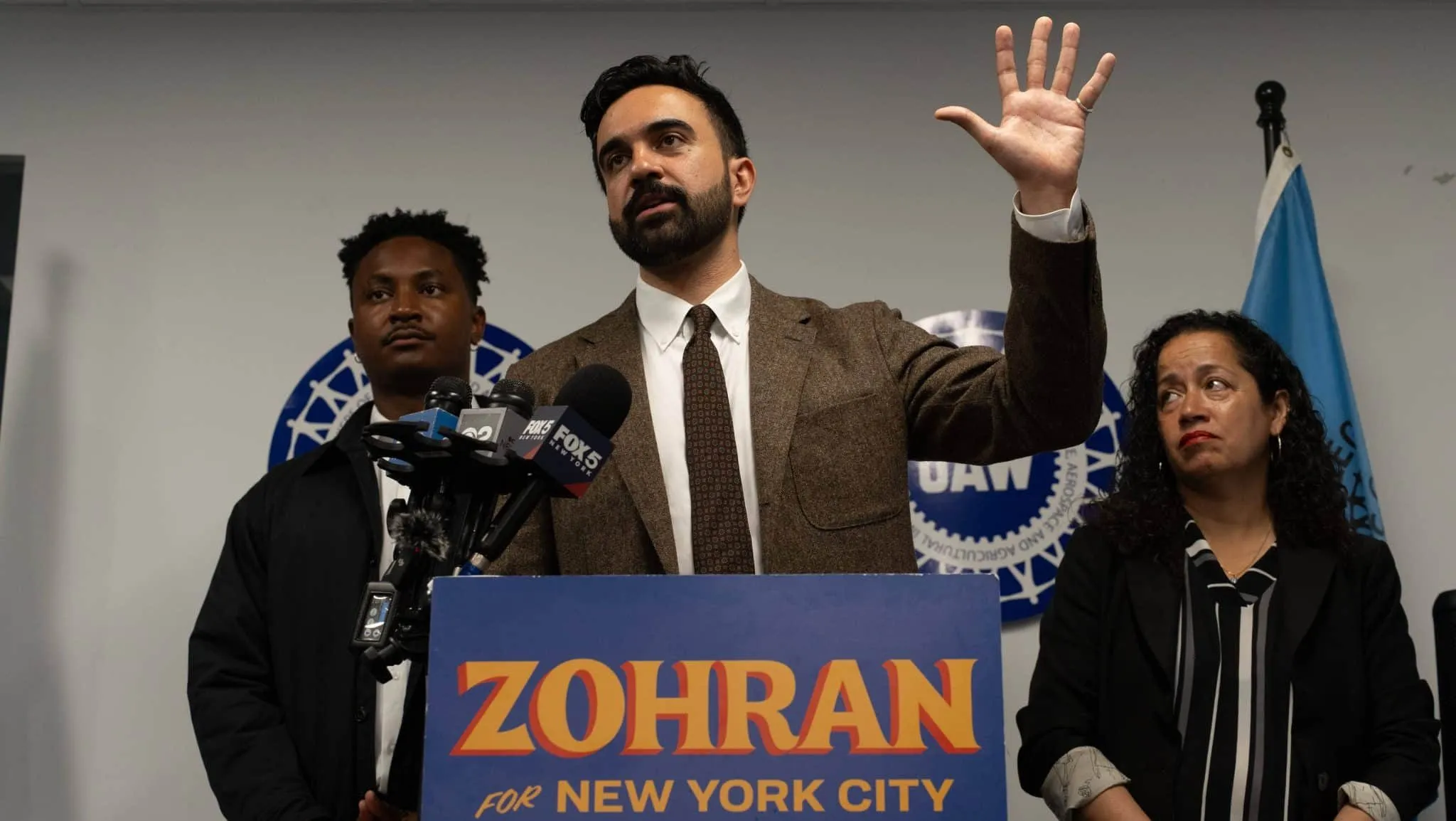 Quem &eacute; Zohran Mamdani, novo prefeito de Nova York e torcedor fan&aacute;tico do Arsenal