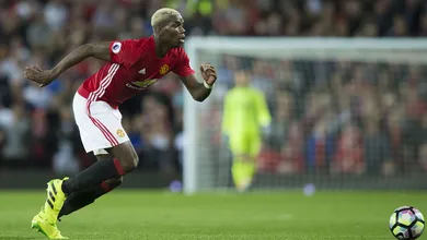 Para Scholes, Pogba n&atilde;o tem posi&ccedil;&atilde;o definida no United e precisa de Kroos ou Modric ao seu lado