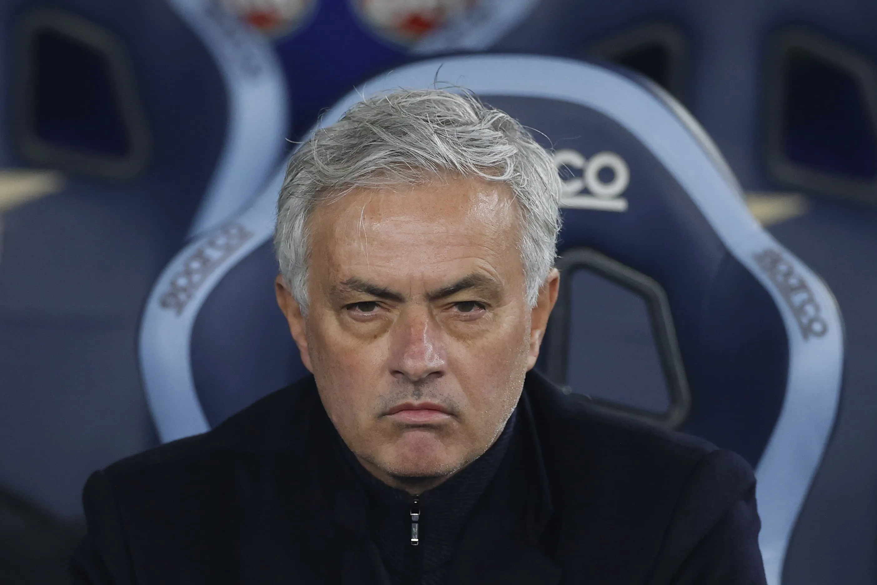 Pol&ecirc;mico como sempre, Mourinho justifica elimina&ccedil;&atilde;o da Roma para Lazio na Copa da It&aacute;lia: &lsquo;P&ecirc;nalti do VAR&rsquo;