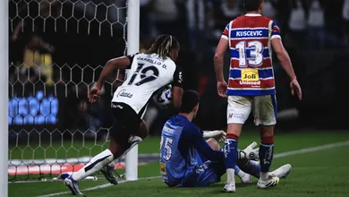 Erros de sempre assolam o Corinthians, mas empate nos acr&eacute;scimos &eacute; merecido