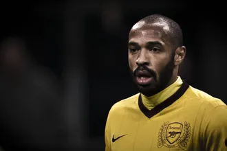 Os 10 maiores artilheiros do Arsenal na hist&oacute;ria