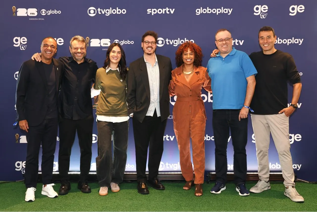 Denilson, Eric Faria, Mariana Spinelli, F&aacute;bio Porchat, Karine Alves, Everaldo Marques e Andr&eacute; Rizek (Foto: Manoella Mello/Globo)