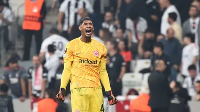 Quem &eacute; o goleiro ex-Flamengo que parou Immobile e virou destaque na Liga Europa?