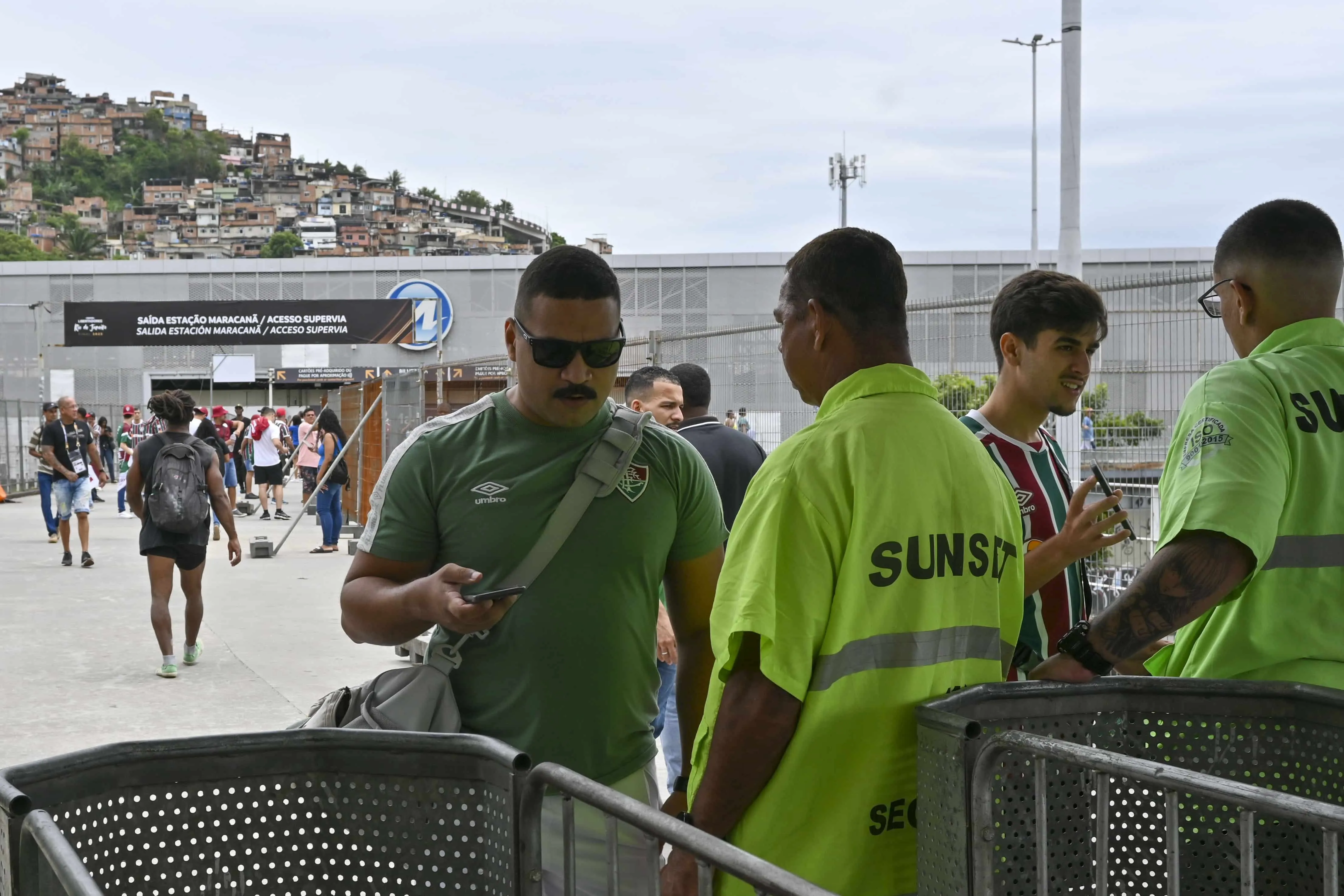 Fluminense x Boca Juniors: Ingressos por QR code na final da Libertadores falham e irritam torcedores