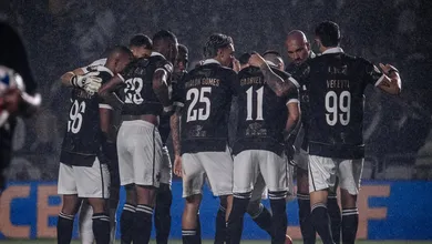 Vasco tem mais motivos para comemorar al&eacute;m do gol de Payet contra o Fortaleza
