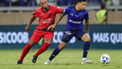 &lsquo;Lei do ex&rsquo; funciona com Vitor Roque, mas Matheus Pereira desencanta e Cruzeiro e Athletico-PR empatam