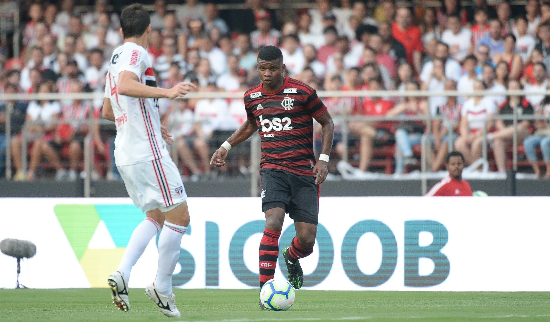 O intenso S&atilde;o Paulo x Flamengo valeu principalmente pelo espa&ccedil;o aos garotos da base