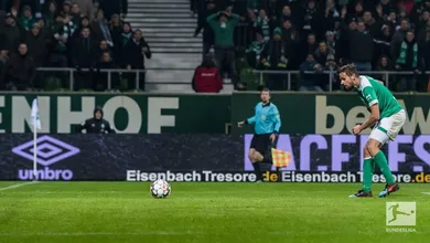 &Eacute; preciso ter muita frieza para fazer um gol como este de Harnik, com drible da vaca no goleiro