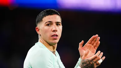 Canto racista de Enzo Fern&aacute;ndez pode afetar o vesti&aacute;rio do Chelsea? Capit&atilde;o admite que sim