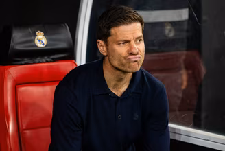 Xabi Alonso entra no radar de clube europeu e pode treinar brasileiro