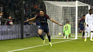 PSG n&atilde;o tinha Neymar, mas nem fez falta: Cavani foi goleador e decisivo contra o Nice