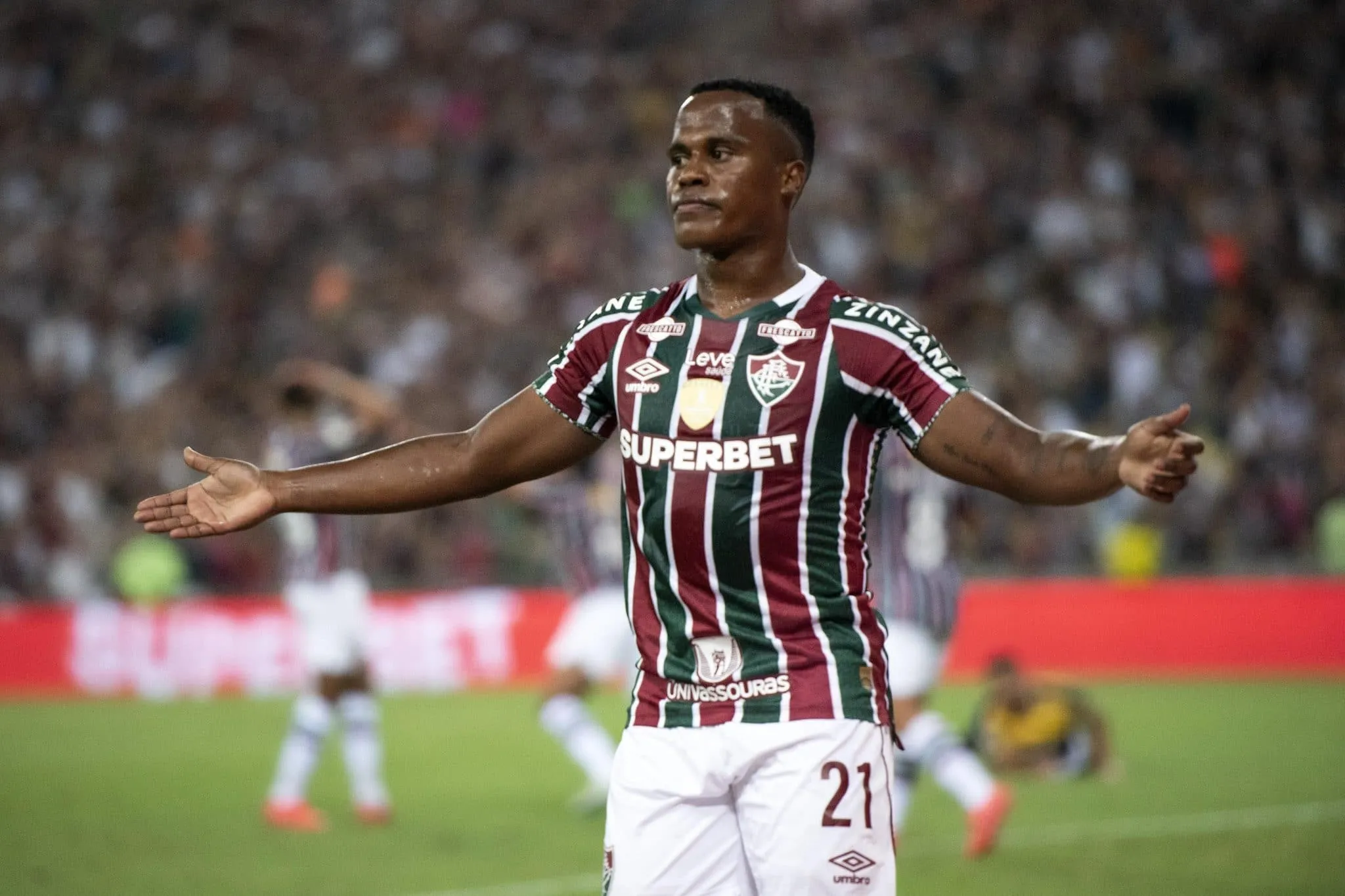 Empate contra Crici&uacute;ma n&atilde;o &eacute; a &uacute;nica m&aacute; not&iacute;cia ao Fluminense colado no Z4