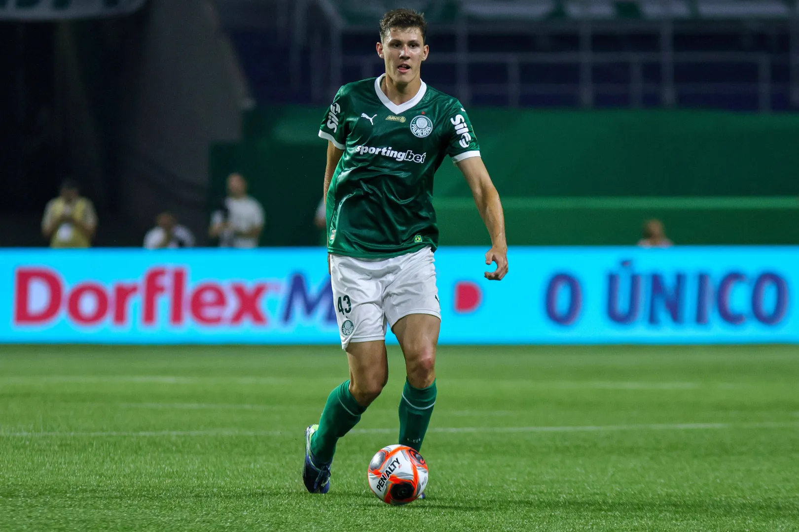 Benedetti em a&ccedil;&atilde;o pelo Palmeiras