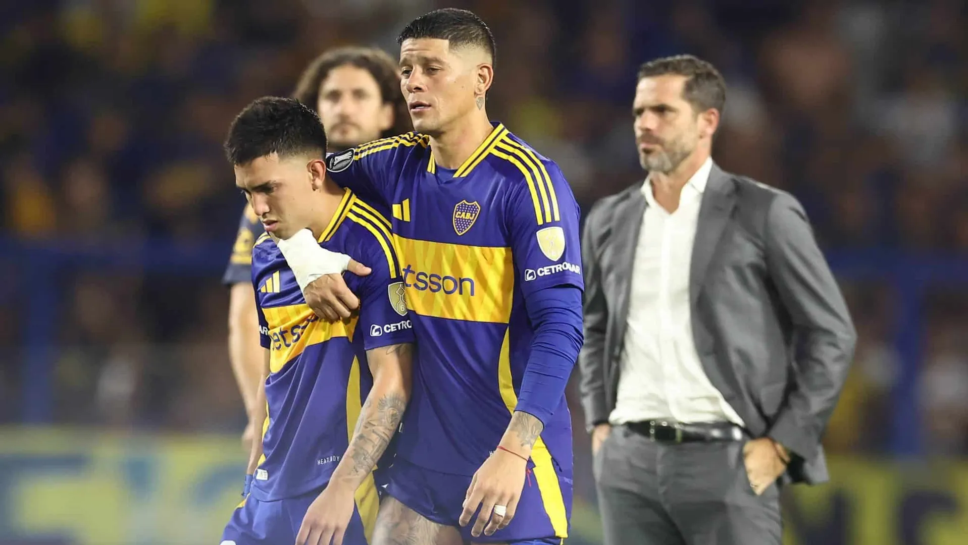 Velasco, Rojo e o treinador Fernando Gago lamentam elimina&ccedil;&atilde;o do Boca Juniors (Foto: Imago)