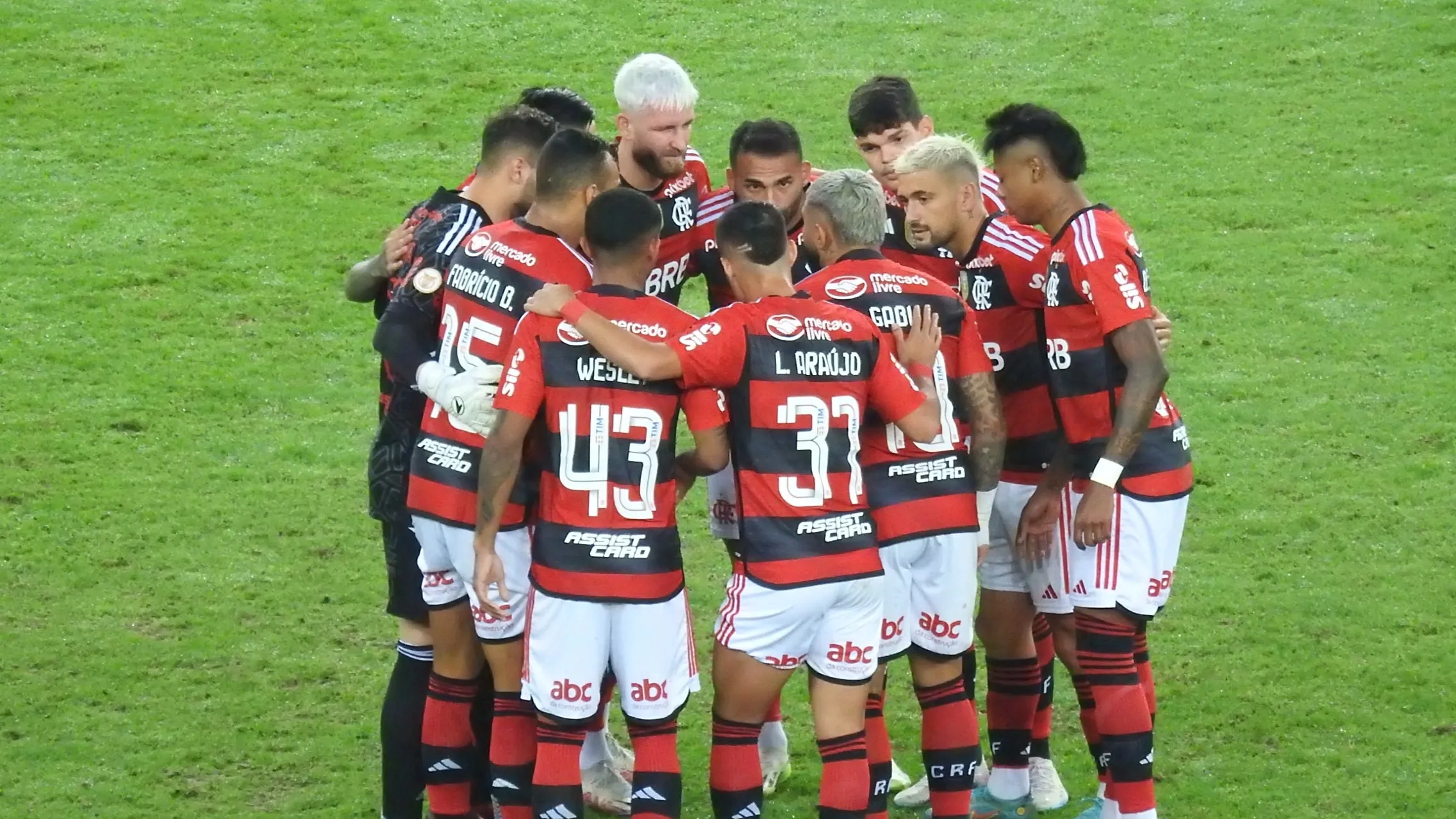 Show de horrores do Flamengo contra os reservas do Internacional n&atilde;o surpreende