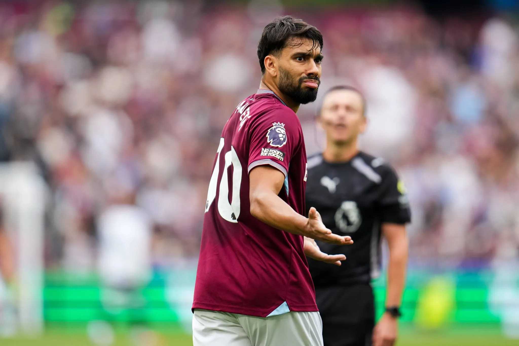 Ex-Cruzeiro desbanca Paquet&aacute; e &eacute; mais um atacante brasileiro brilhando na Premier League