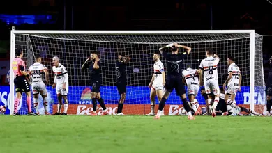 Erros do passado tornam queda de invencibilidade do Corinthians um filme repetido