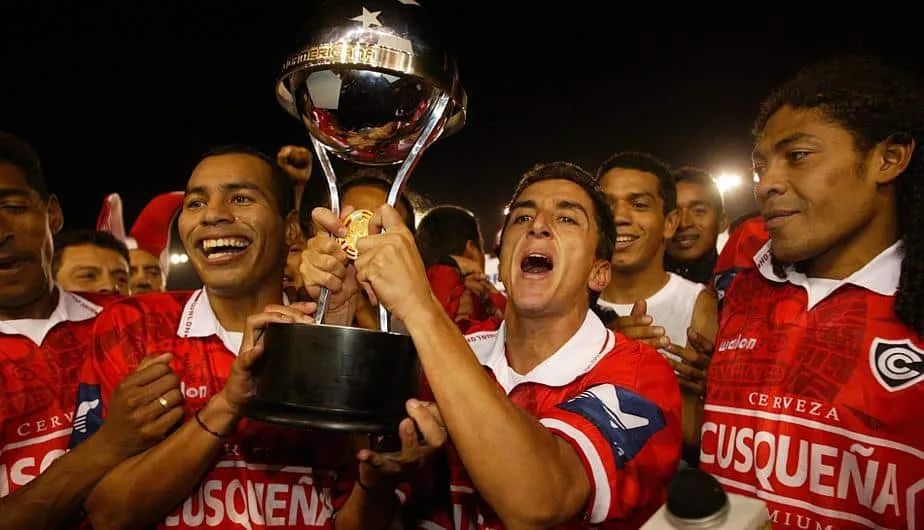 H&aacute; 15 anos, Cusco voltava a ser a capital de um imp&eacute;rio: A epopeia do Cienciano, campe&atilde;o da Sul-Americana
