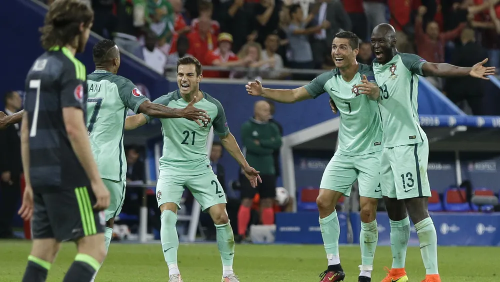Portugal encerra o sonho de Gales para realizar o seu pr&oacute;prio: est&aacute; na final da Eurocopa