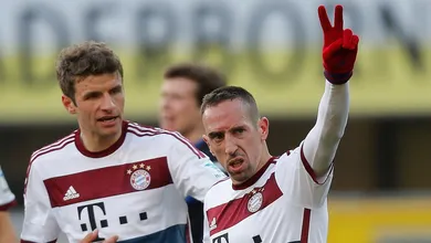 O maior refor&ccedil;o do Bayern veio da enfermaria: Rib&eacute;ry voltou a jogar o que sabe