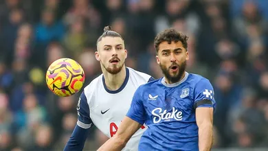 Tottenham sofre gola&ccedil;o &lsquo;&agrave; la Fen&ocirc;meno&rsquo; de atacante que n&atilde;o marcava h&aacute; 4 meses