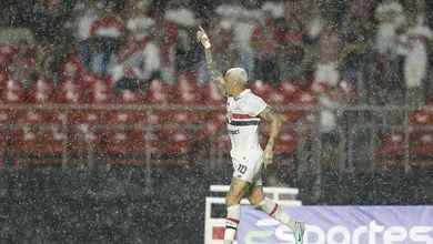 &lsquo;Meu desejo &eacute; continuar essa hist&oacute;ria por aqui&rsquo;: se depender dele, Luciano n&atilde;o sai mais&nbsp;do&nbsp;S&atilde;o&nbsp;Paulo
