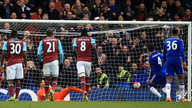 O p&ecirc;nalti que deu o empate ao Chelsea causou muita reclama&ccedil;&atilde;o e n&atilde;o foi por acaso