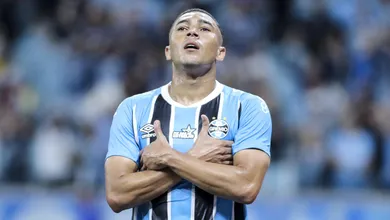 Gr&ecirc;mio e S&atilde;o Paulo refor&ccedil;am grande problema do ano, mas ga&uacute;chos respondem melhor em vit&oacute;ria