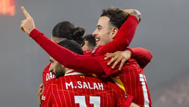 Criticado, her&oacute;i improv&aacute;vel decide em vit&oacute;ria do Liverpool e completa marca expressiva