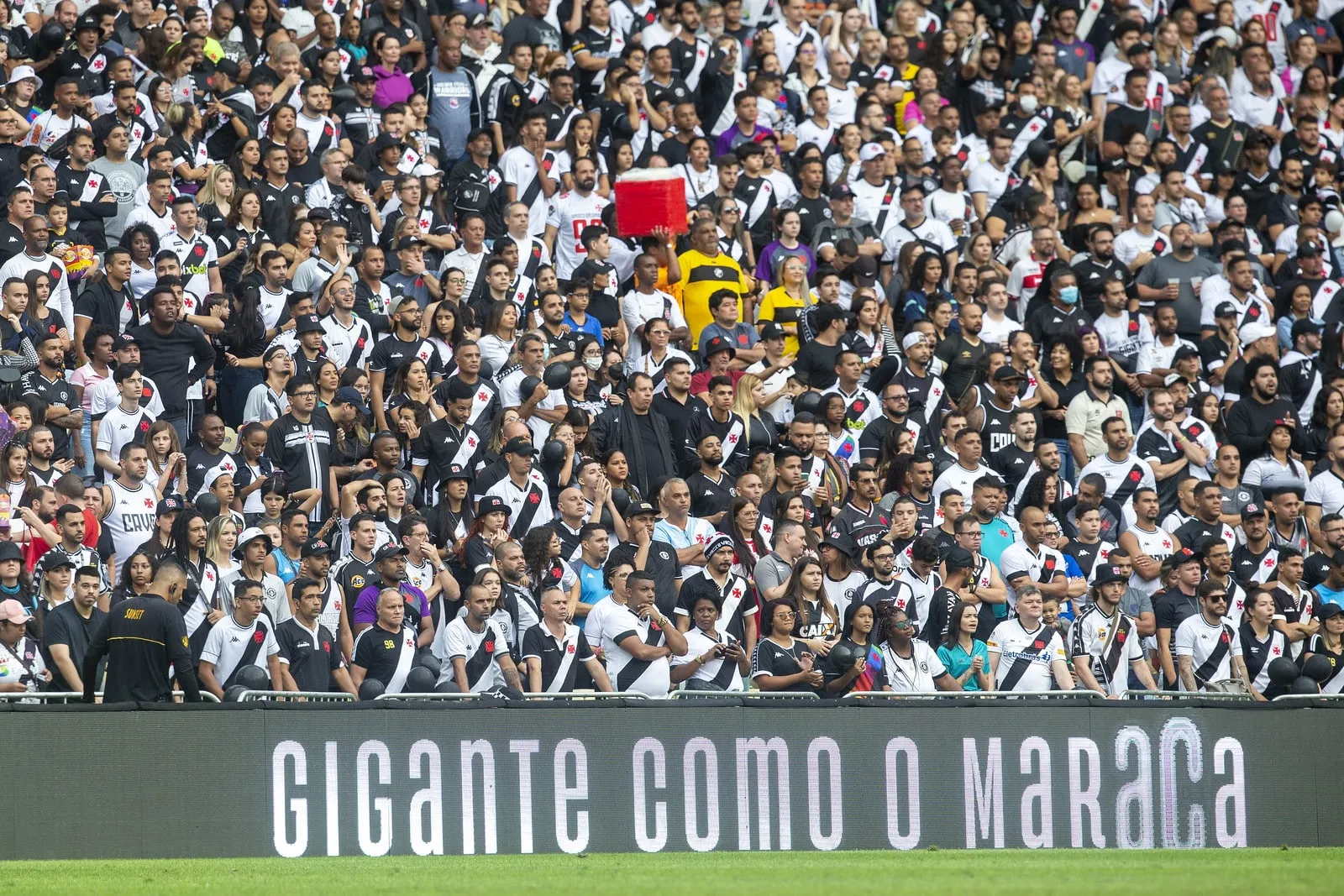 Vasco tem vit&oacute;ria na Justi&ccedil;a e jogo contra o Atl&eacute;tico-MG ser&aacute; no Maracan&atilde;