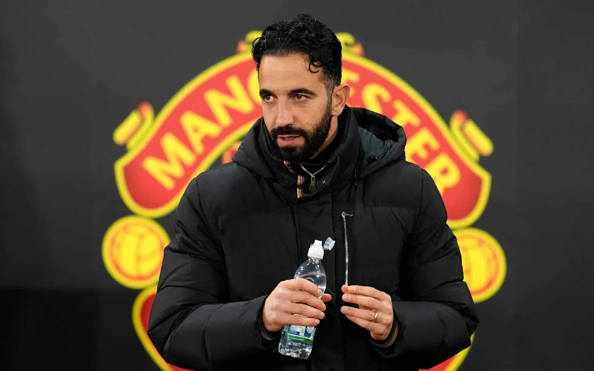 Desafeto de R&uacute;ben Amorim pode ser vendido ao Chelsea pela metade do valor pedido pelo United