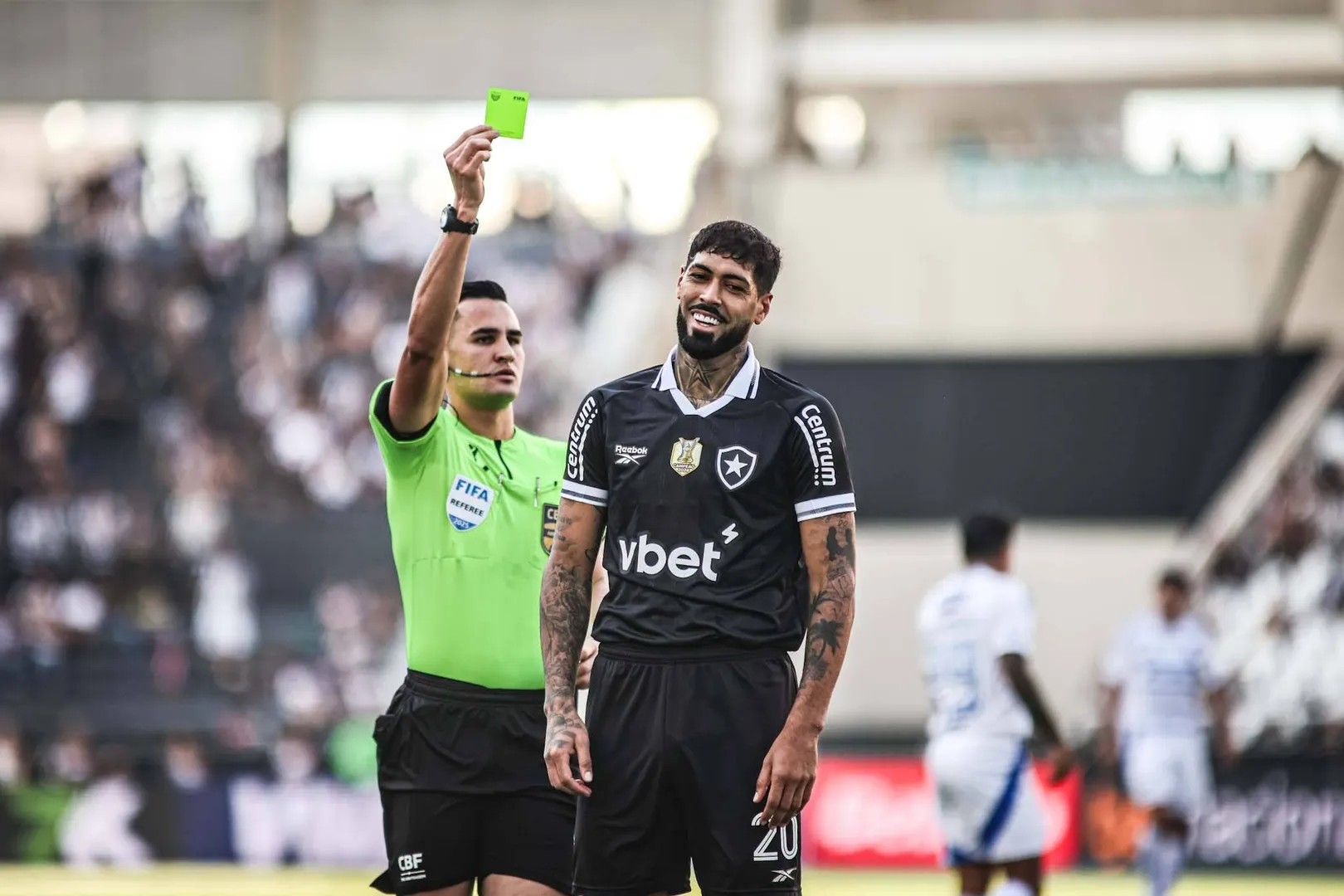 Barboza vai desfalcar o Botafogo contra o Fortaleza (Foto: Imago)