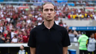 Filipe Lu&iacute;s abre o jogo e fala pela primeira vez sobre substituto de Gabigol no Flamengo