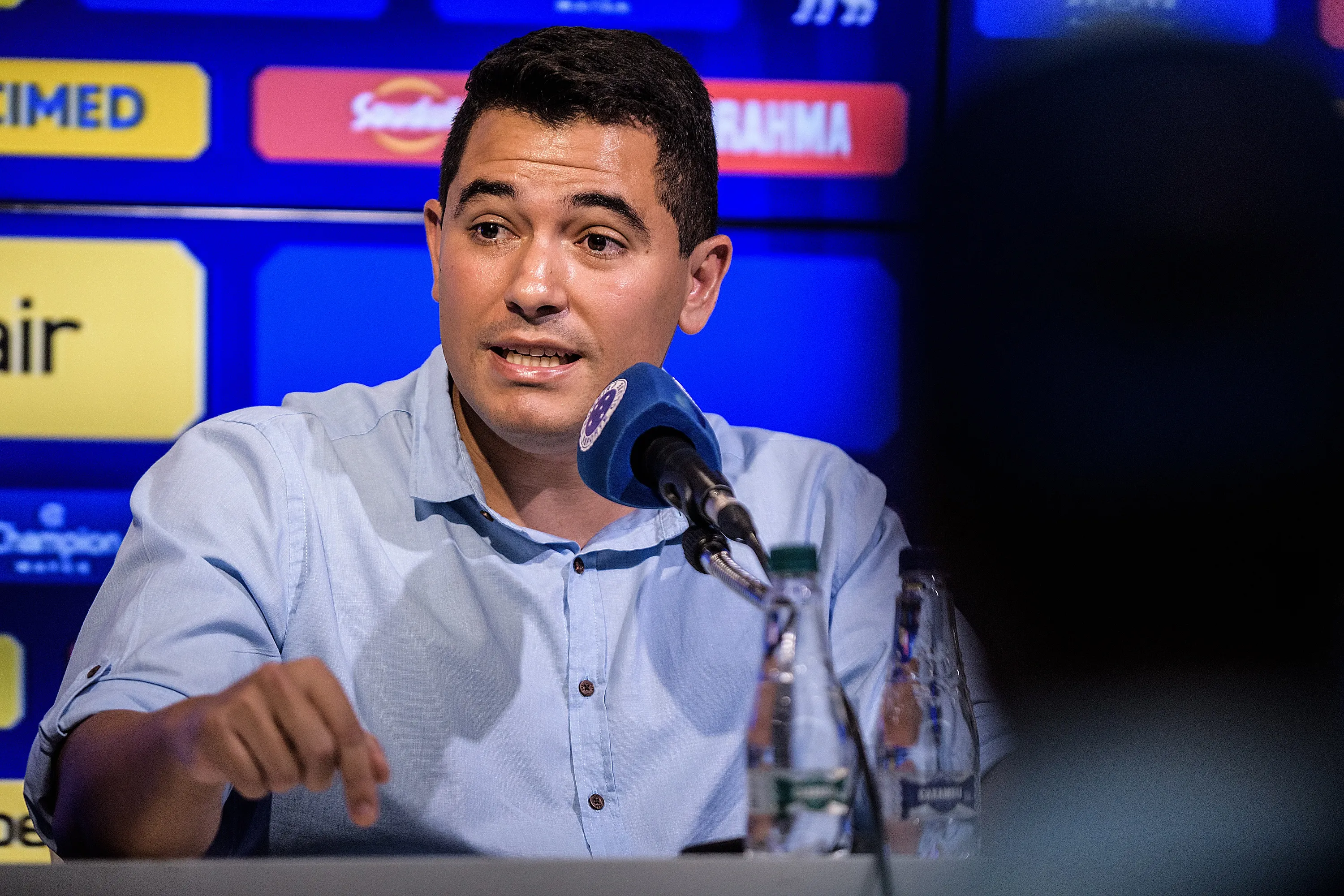 &lsquo;Enquanto n&atilde;o tiver fair play financeiro, vai ser uma loucura&rsquo;, dispara diretor do Cruzeiro