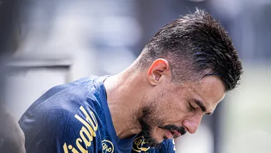 Planejamento do Santos para 2025 precisa definir futuro de 10 atletas em fim de contrato