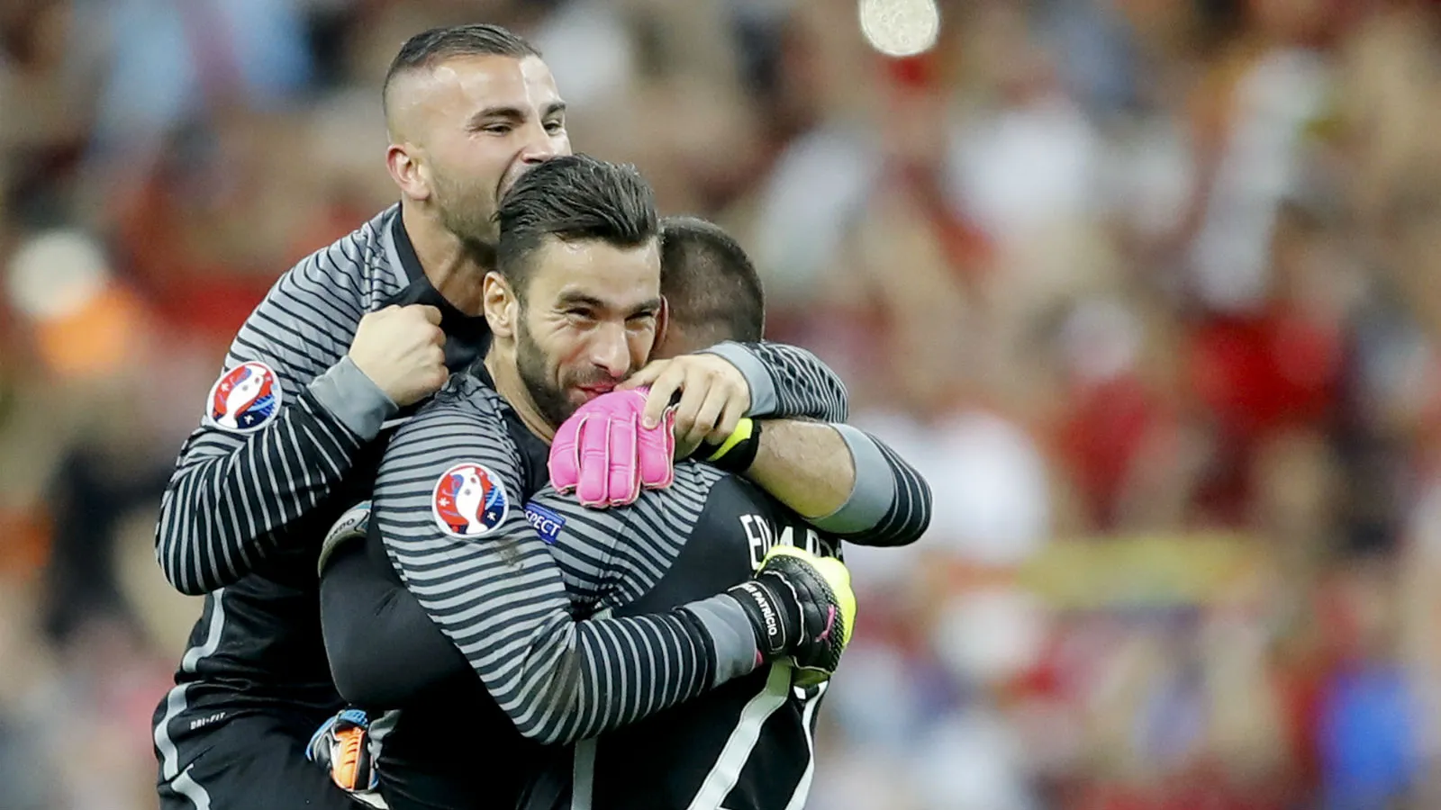 Rui Patr&iacute;cio cresceu no momento certo para ter uma atua&ccedil;&atilde;o enorme na meta de Portugal
