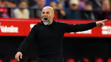 Sampaoli: &ldquo;O futebol n&atilde;o respalda e n&atilde;o respeita os treinadores&rdquo;