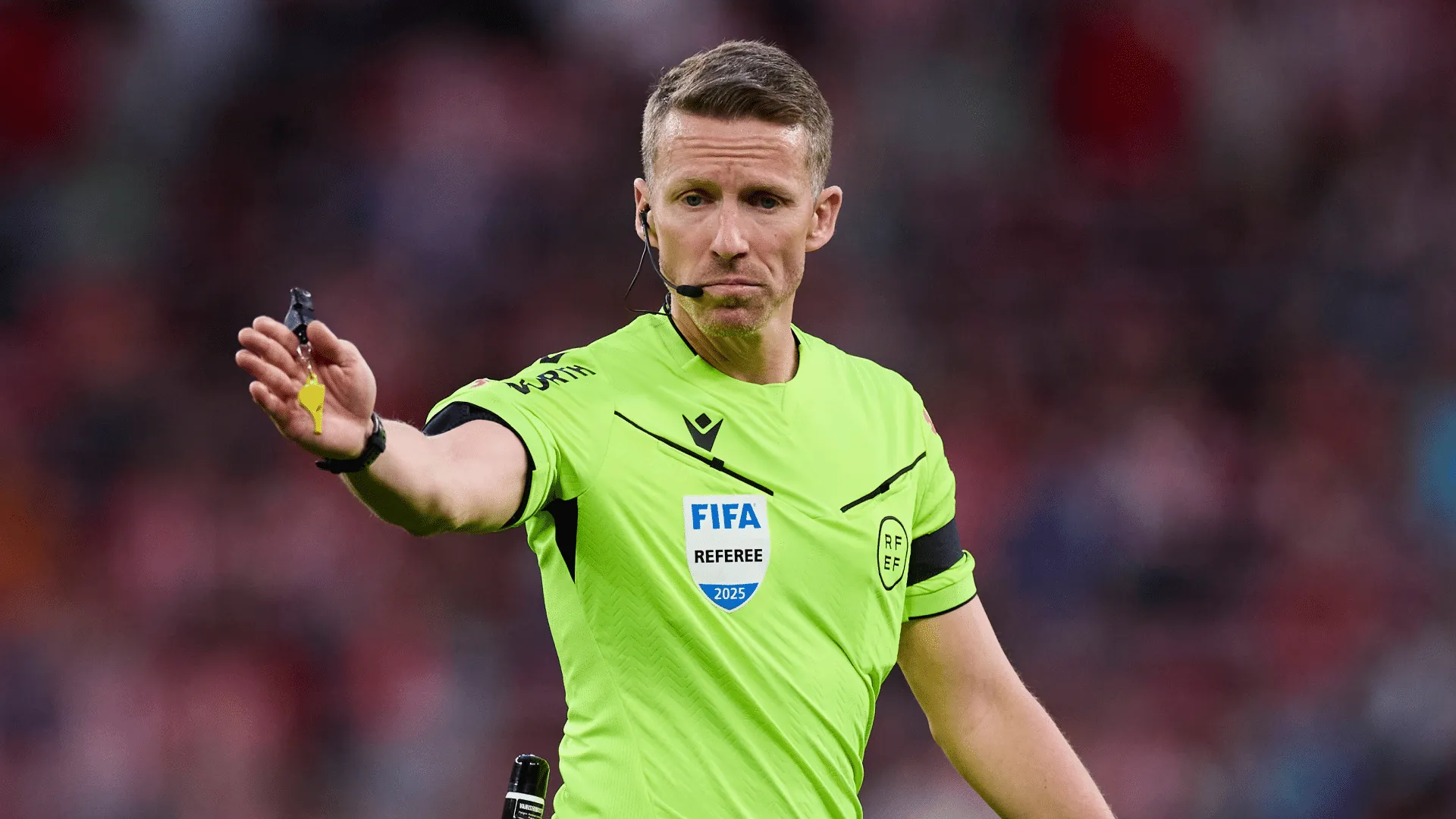 Por que passado de arbitro de Barcelona x Real Madrid virou manchete na Espanha?